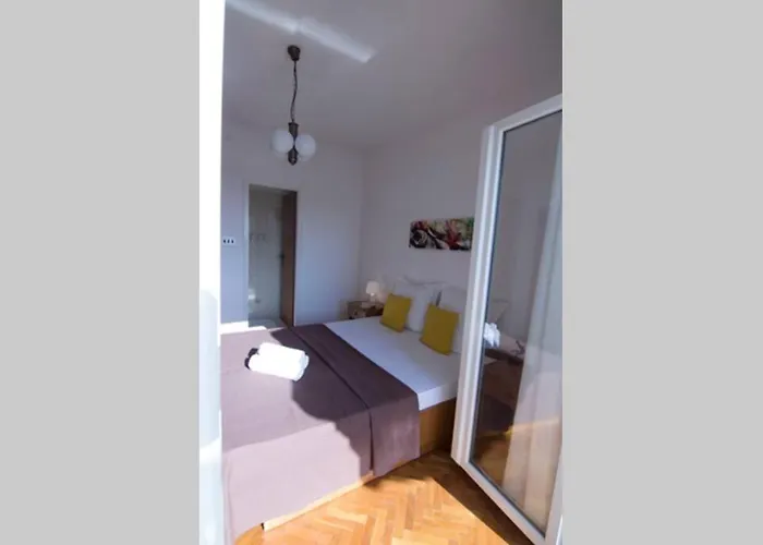 Sea View With Kitchen, Balcony&air Condition * Barbat na Rabu
