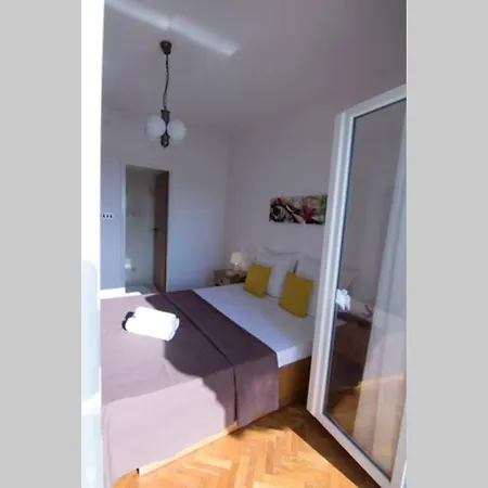 Sea View With Kitchen, Balcony&air Condition * Barbat na Rabu