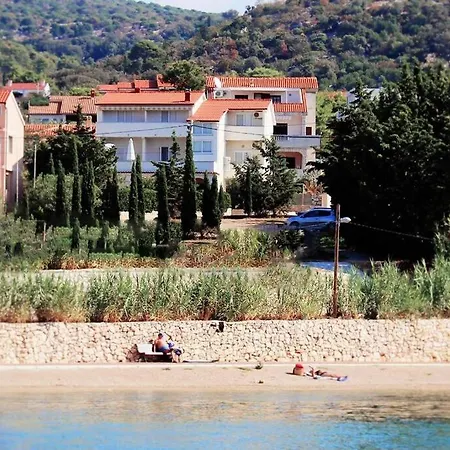 Sea View With Kitchen, Balcony&air Condition Apartmán Barbat na Rabu