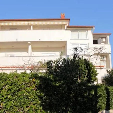 Sea View With Kitchen, Balcony&air Condition *