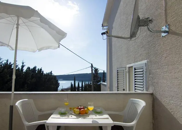 Sea View With Kitchen, Balcony&air Condition Apartament *