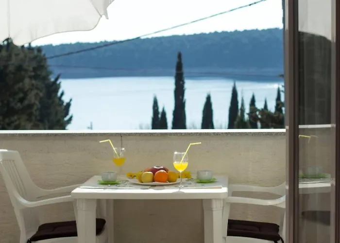 Sea View With Kitchen, Balcony&air Condition Barbat na Rabu