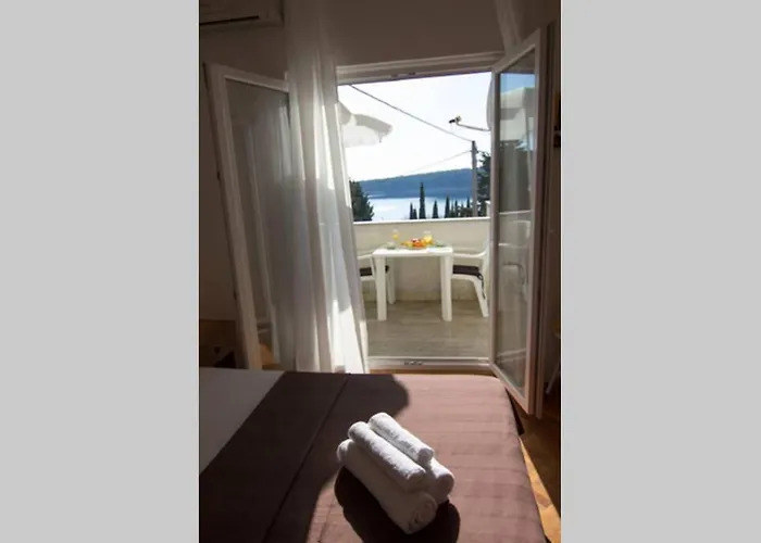 Apartament Sea View With Kitchen, Balcony&air Condition Barbat na Rabu