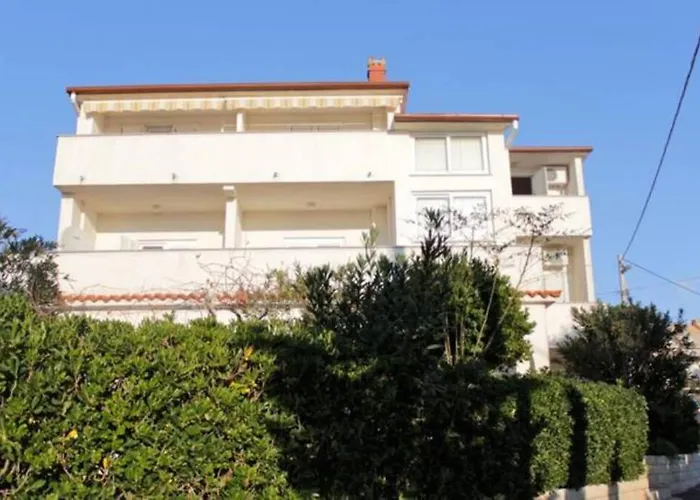 Sea View With Kitchen, Balcony&air Condition *